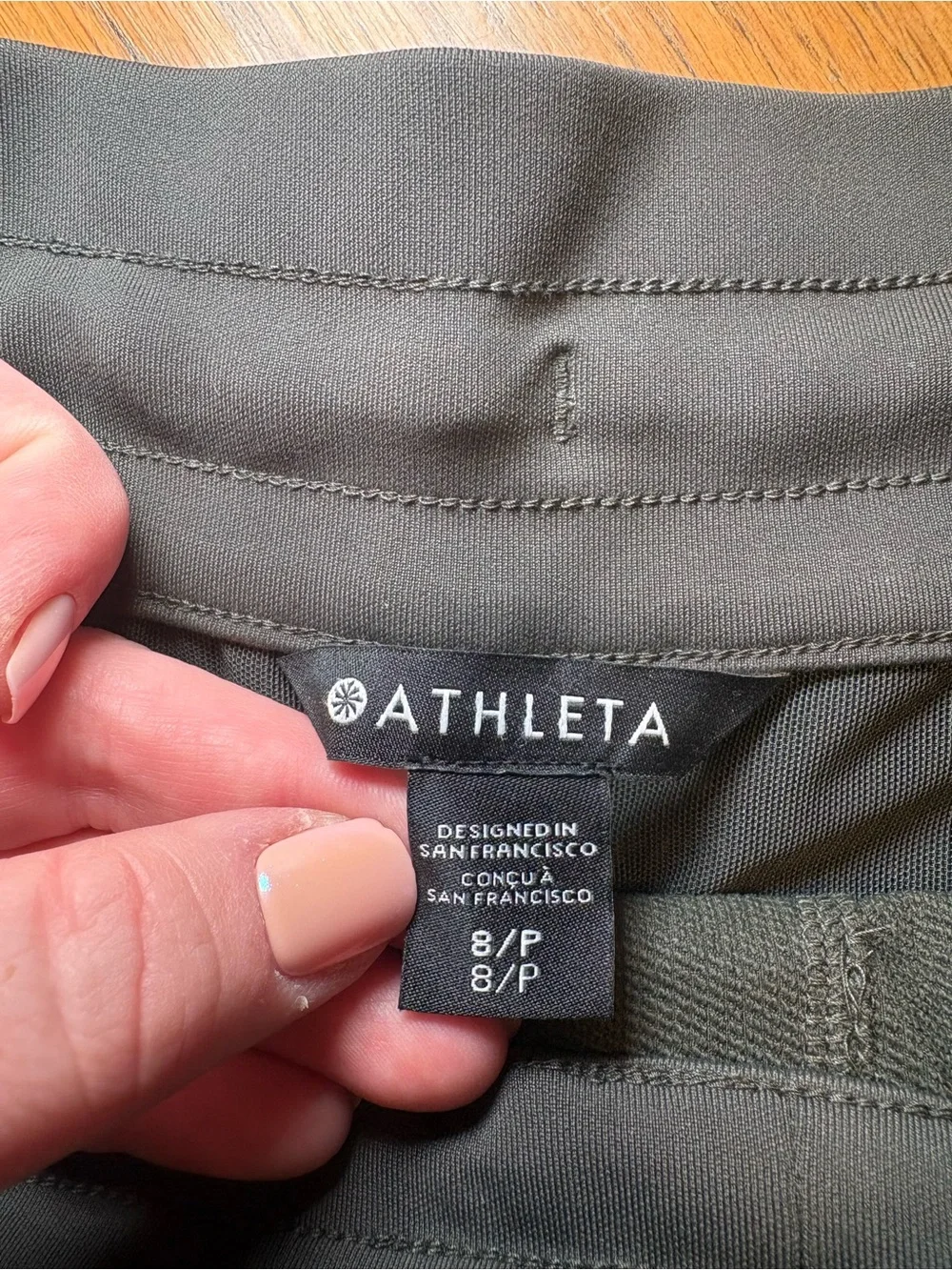 Athleta Headlands Hybrid Trek Mid Rise Jogger Mountain Olive 8P